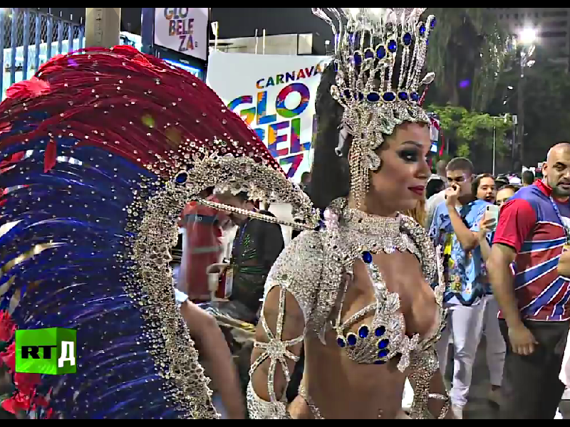  Фотографии девушек и женщин с карнавала в Бразилии